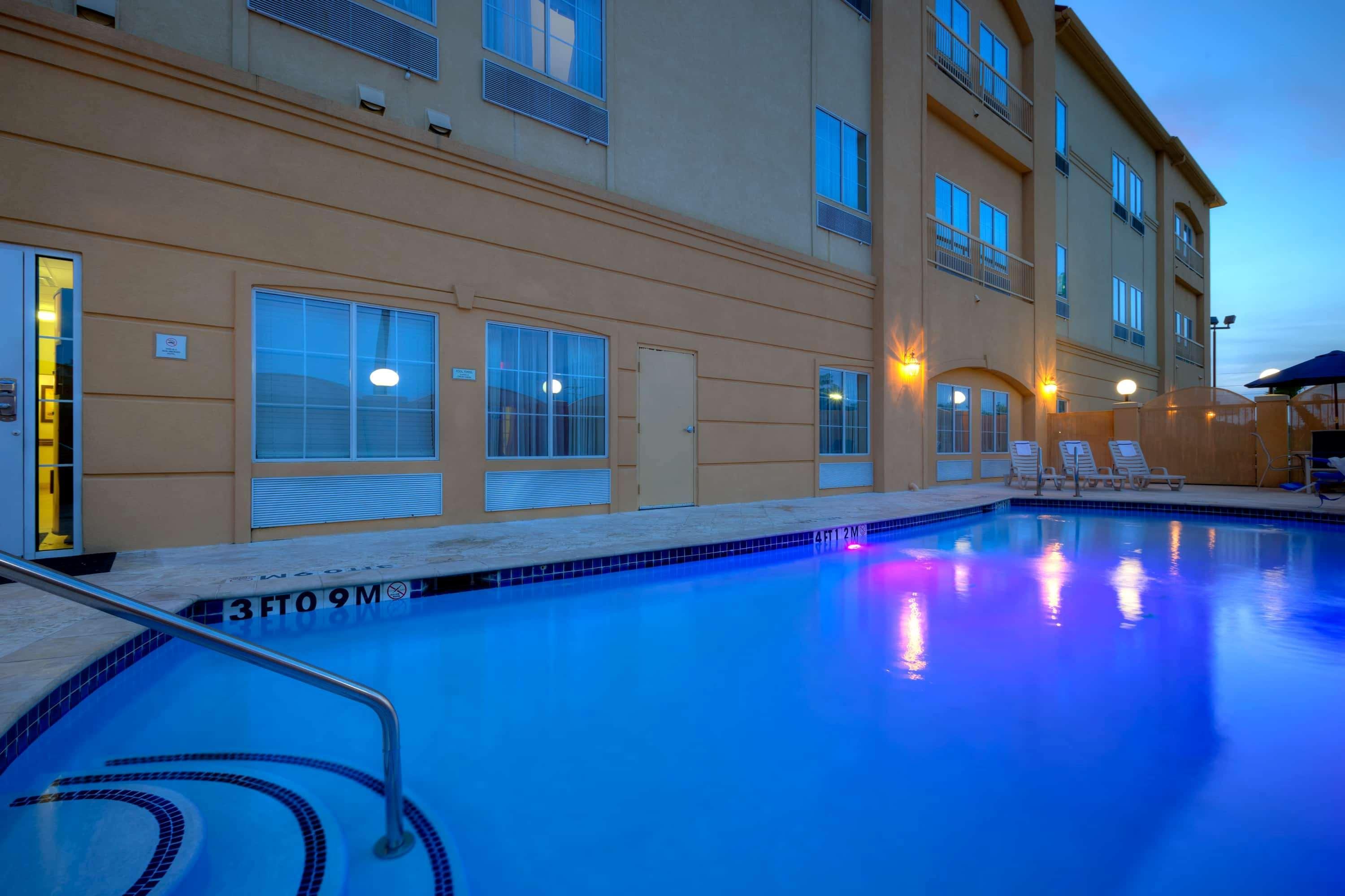 La Quinta By Wyndham Houston New Caney Exterior foto
