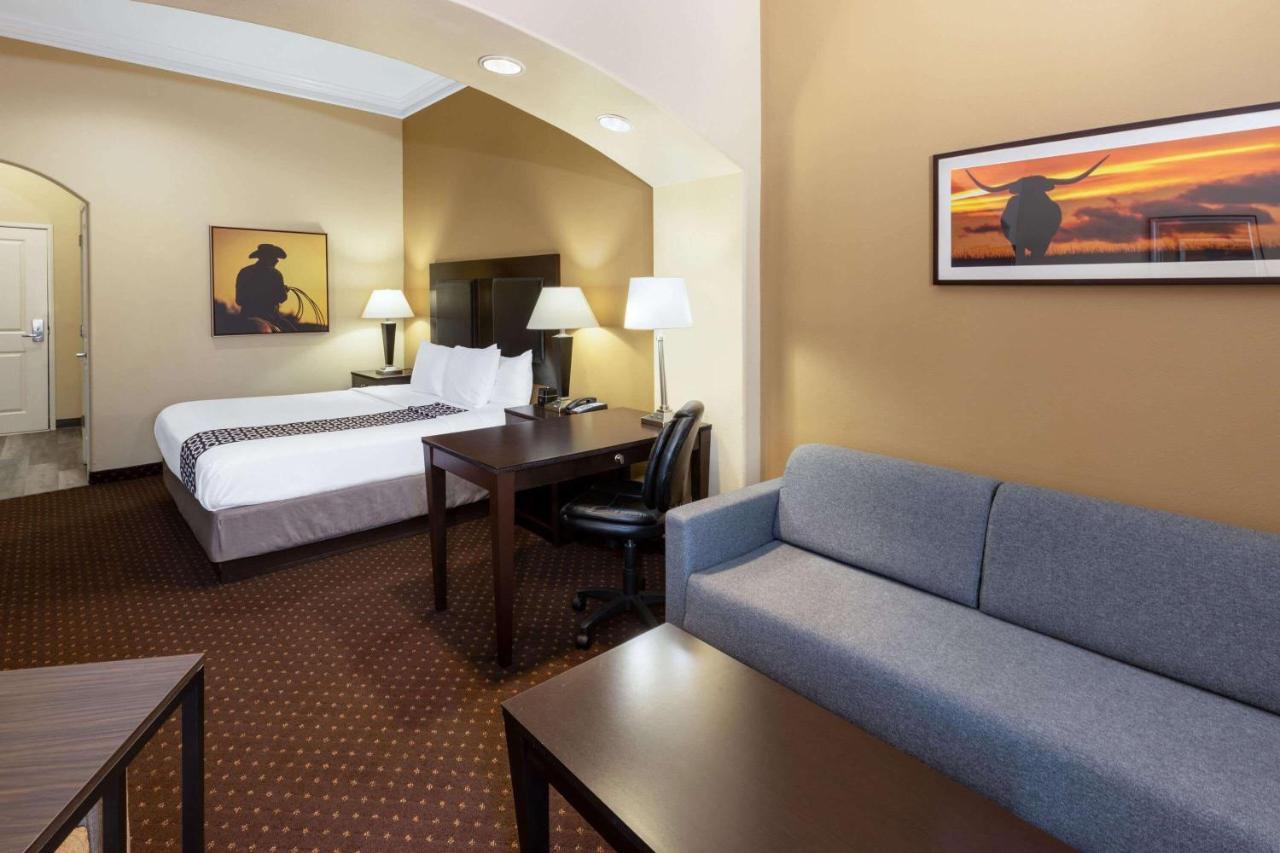 La Quinta By Wyndham Houston New Caney Exterior foto