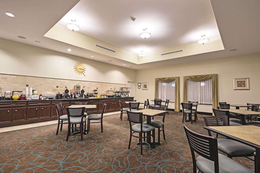 La Quinta By Wyndham Houston New Caney Restaurant foto
