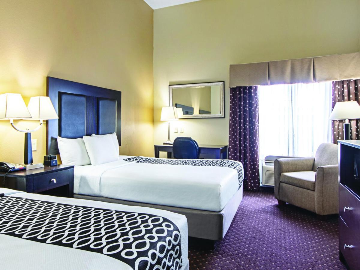 La Quinta By Wyndham Houston New Caney Exterior foto